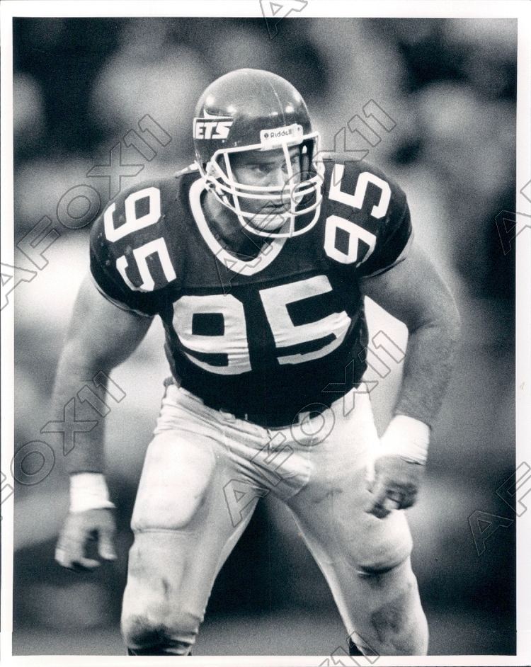 Tom Baldwin (American football) 1988 New York Jets Football Player Defensive End Tom Baldwin Press