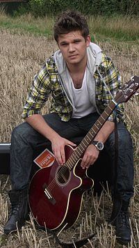 Tom Bertram (singer-songwriter) httpsuploadwikimediaorgwikipediacommonsthu