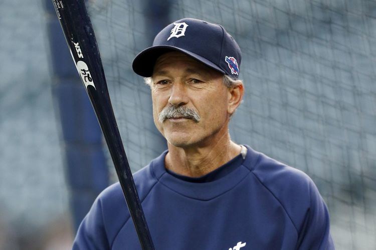 Tom Brookens Detroit Tigers Links Tom Brookens turns to deer hunting the least