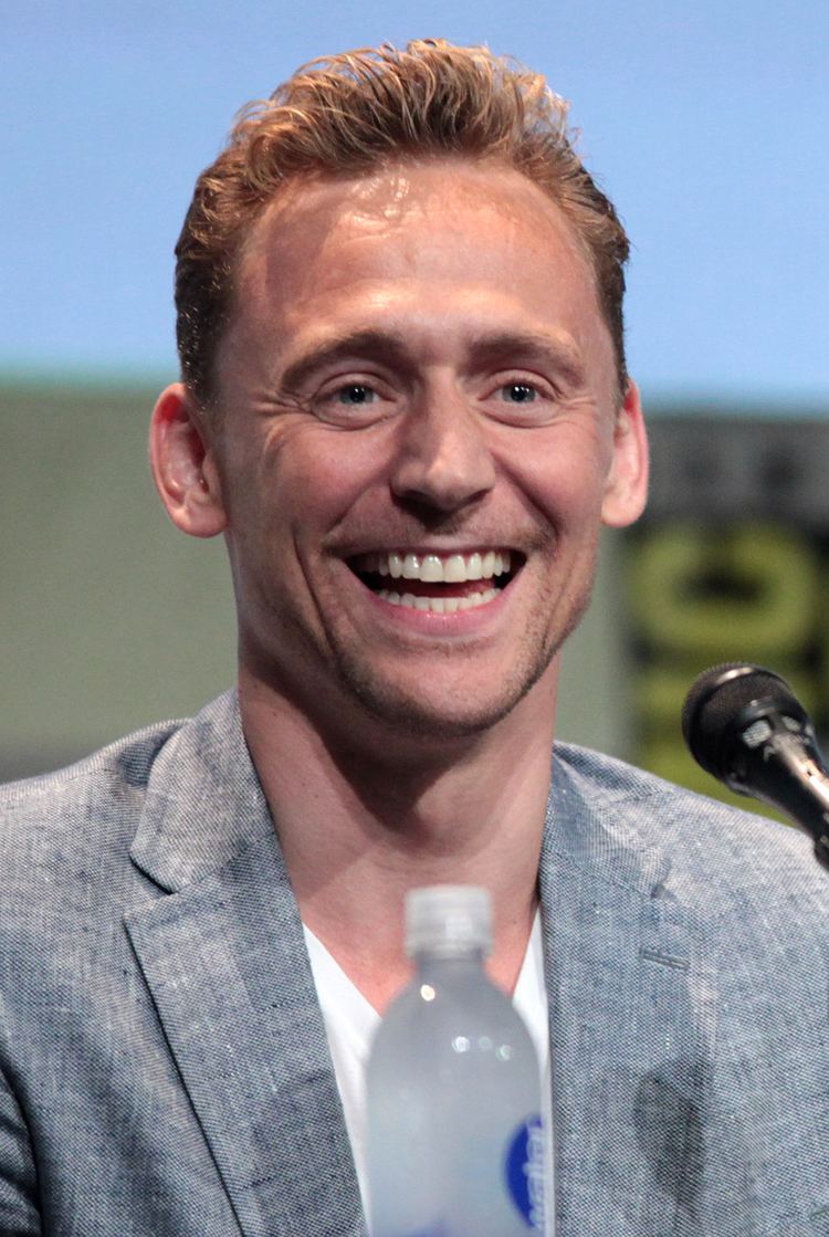 Tom Hiddleston Tom Hiddleston Wikipedia the free encyclopedia