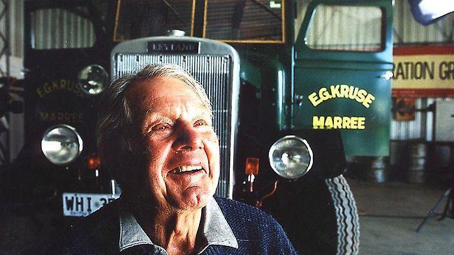 Tom Kruse (mailman) Legendary Outback postie Tom Kruse dies The Advertiser