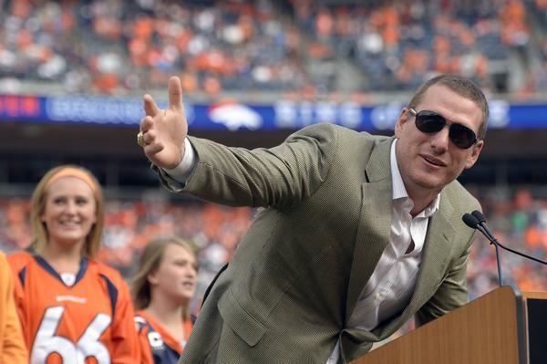 Tom Nalen Tom Nalen inducted into Denver Broncos39 Ring of Fame The