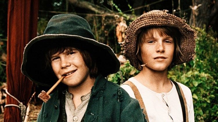 Tom Sawyer & Huckleberry Finn Tom Sawyer amp Huck Finn To Get Supernatural Movie Makeover YouTube