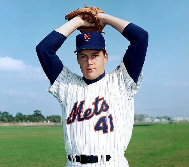 Tom Seaver The Score Seaver says 39Let 39em pitch39 NY Daily News