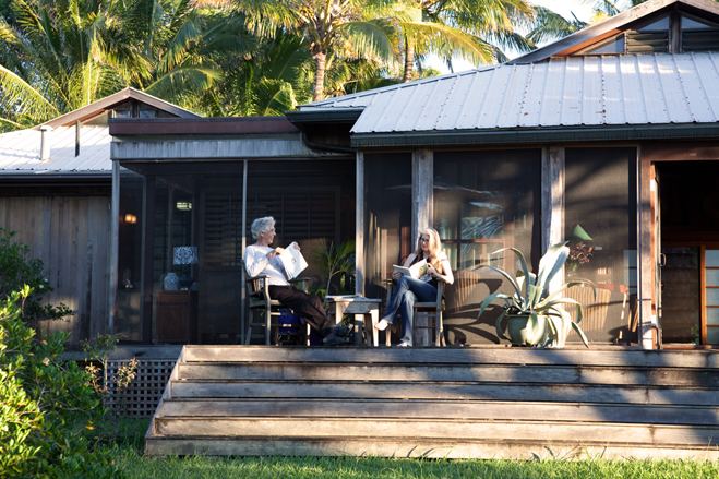 Tom Sewell (artist) Hawaiian Escape Photos Home Front WSJ