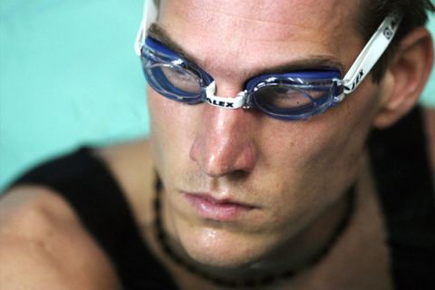 Tom Sietas German Diver Sets BreathHolding Record 22 Minutes 22
