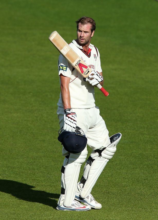 Tom Smith (cricketer, born 1985) Lancashires Tom Smith on course to start new county cricket season