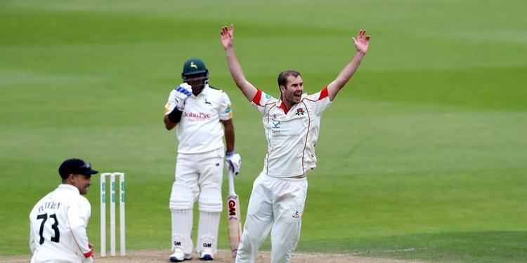 Tom Smith (cricketer, born 1985) Tom Smith retires from cricket due to injury Lancashire County