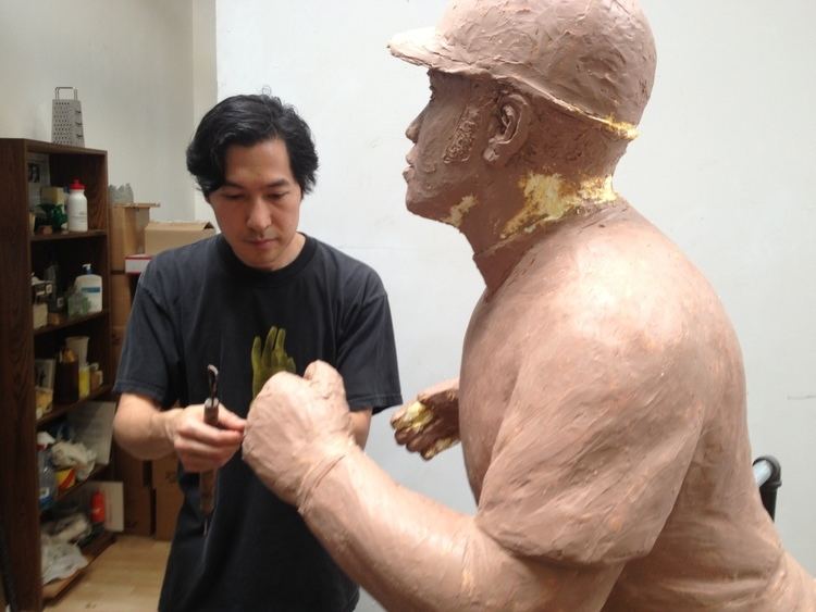 Tom Tsuchiya Pete Rose Statue Artist No Stranger To Reds WVXU