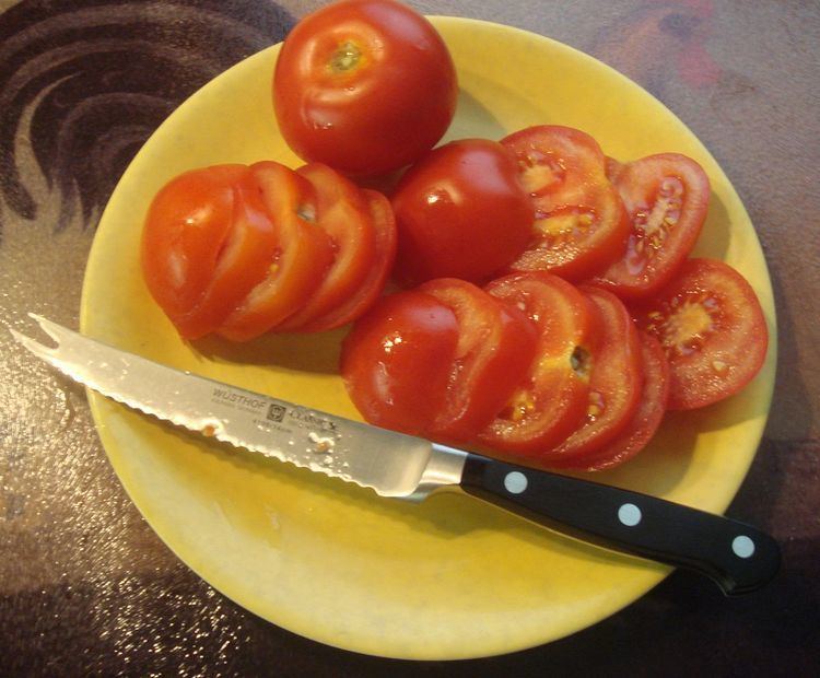 Tomato knife