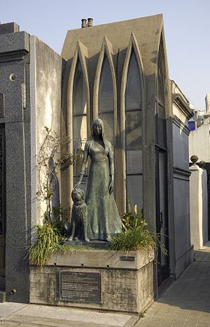 Tomb of Liliana Crociati de Szaszak httpsuploadwikimediaorgwikipediacommonsthu