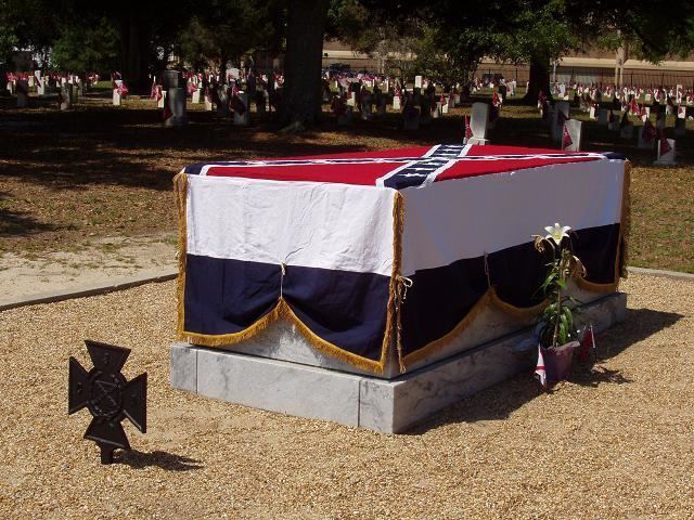 Tomb of the Unknown Confederate Soldier https13thmississippifileswordpresscom20100