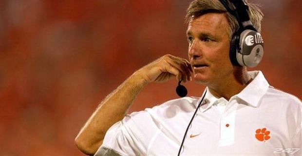 Tommy Bowden Coachs Take Former Clemson HC Tommy Bowden
