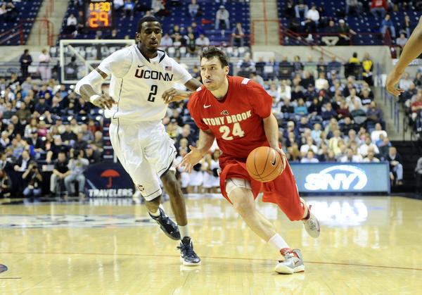 Tommy Brenton River Hill grad Tommy Brenton signs pro basketball contract in Japan