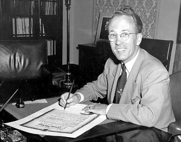 Tommy Douglas Canadian Personalities Tommy Douglas