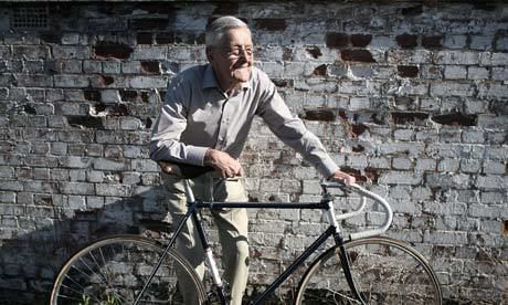 Tommy Godwin (cyclist, born 1920) Tommy Godwin and the 1948 Olympics traumfahrrad