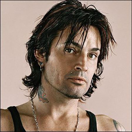 Tommy Lee 3e5c8c85 2bbe 42c4 8df4 929469e85cb Resize 750 