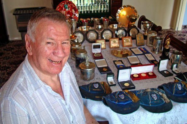 Tommy Smith (footballer, born 1945) Liverpool FC legend Tommy Smith to auction off vast