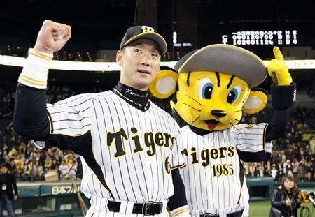 Tomoaki Kanemoto Baseball legend Tomoaki Kanemoto announces retirement