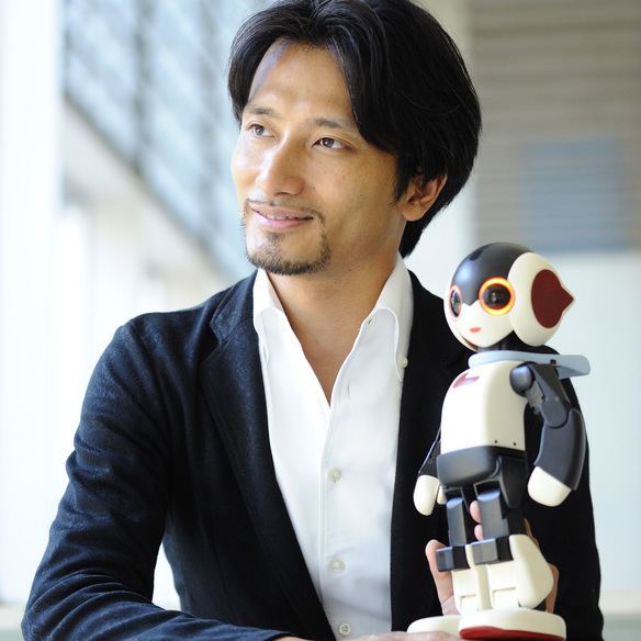 Tomotaka Takahashi Tomotaka Takahashi Robot Creator TOKYO DESIGNERS WEEK