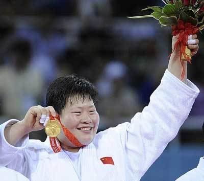 Tong Wen Tong Wen wins women39s over 78kg judo gold medal china