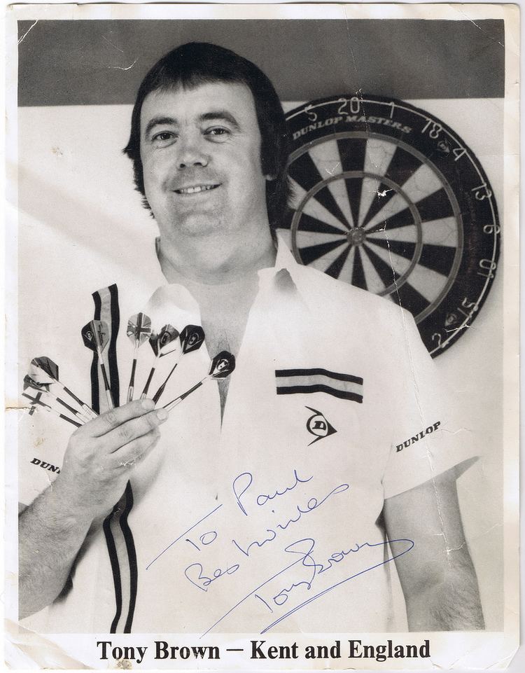 Tony Brown (darts player) Tony Brown Darts Player A signed autograph from none othe Flickr