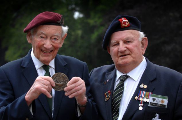 Tony Hibbert (British Army officer) British WW2 hero Tony Hibbert is honoured by Germany Daily Mail