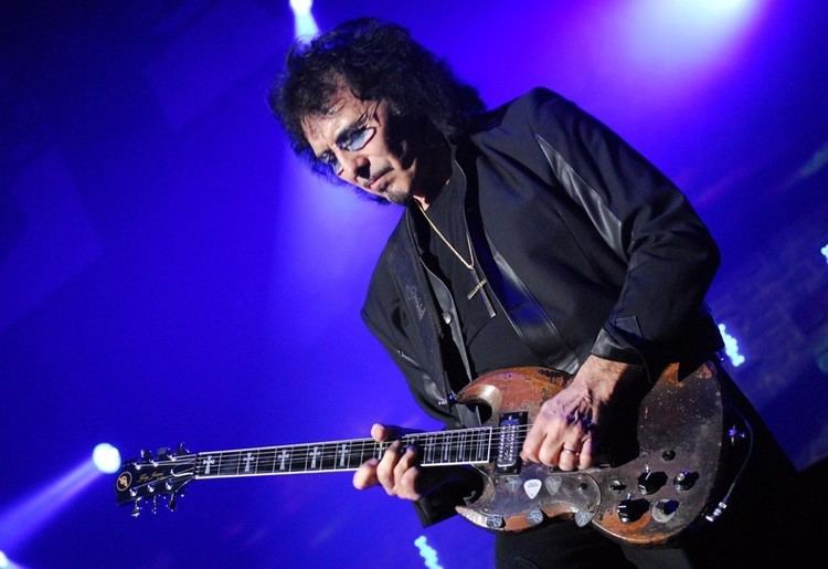 Tony Iommi Tony Iommi Says BLACK SABBATH Is Ending Because He Can39t