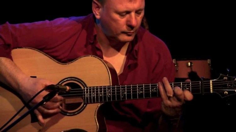 Tony McManus (musician) Tony McManus Piebroch Hughs Room YouTube