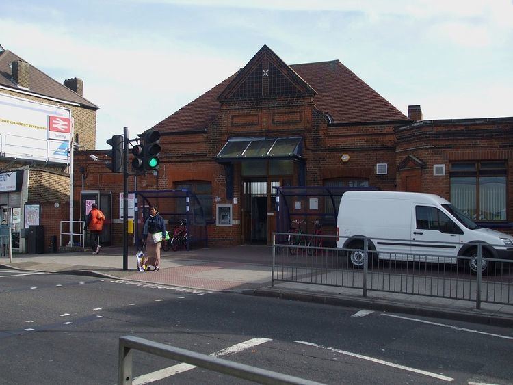Tooting railway station