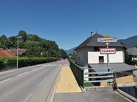 Tournon, Savoie httpsuploadwikimediaorgwikipediacommonsthu