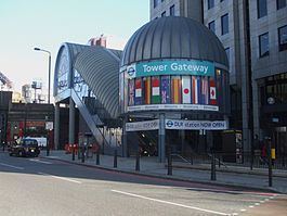 Tower Gateway DLR station httpsuploadwikimediaorgwikipediacommonsthu