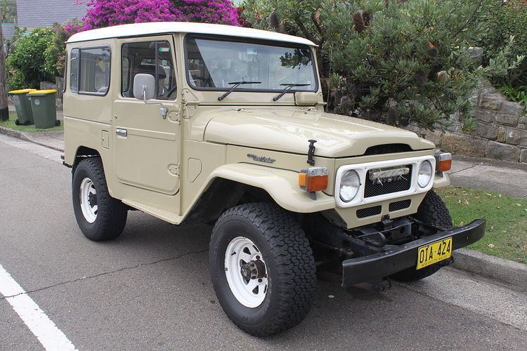 Toyota Land Cruiser (J40)