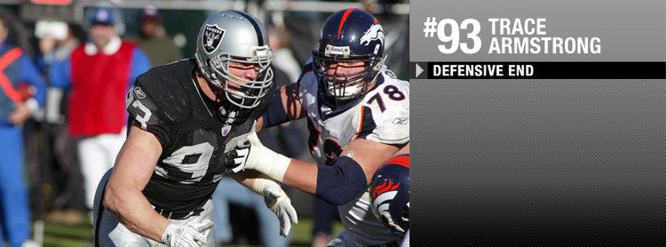 5 Oct 2003: Trace Armstrong of the Oakland Raiders during the Raiders 24-21  loss to the Chicago Bears at Soldier Field in Chicago, IL. (Icon Sportswire  via AP Images Stock Photo - Alamy