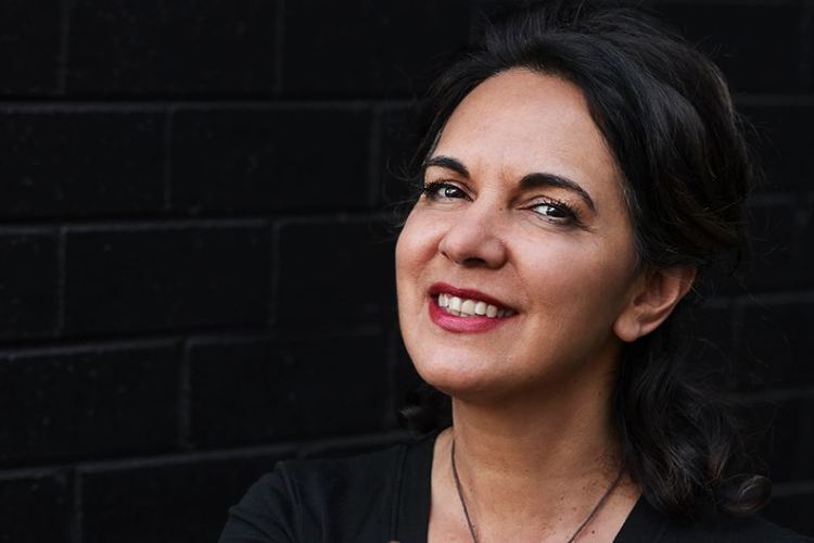 Tracey Moffatt Tracey Moffatt defies labels but adds to the story of Aboriginal art