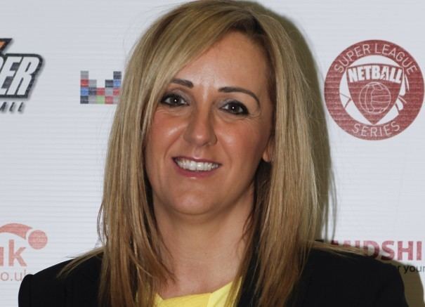 Tracey Neville England Netball make sensational swoop for Thunder Coach