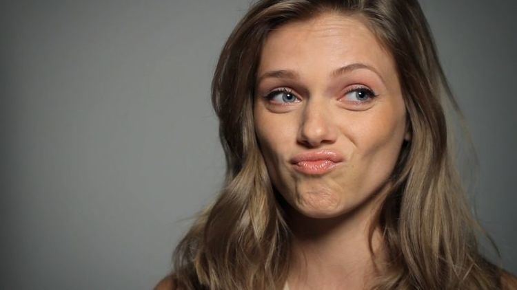 Tracy Spiridakos Watch The Women of GQ Behind the Scenes of with Tracy