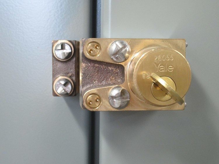 Trapped key interlocking