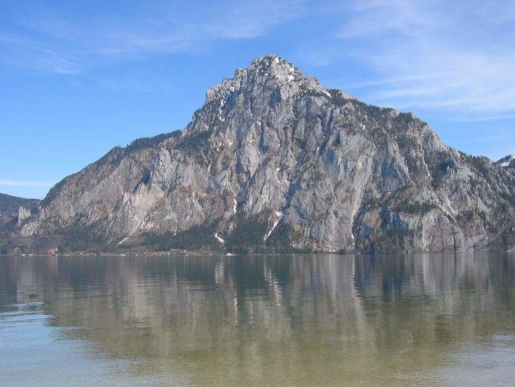 Traunstein (mountain) httpsuploadwikimediaorgwikipediacommonsaa