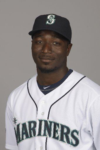 Trayvon Robinson Seattle Mariners send Trayvon Robinson back to minor