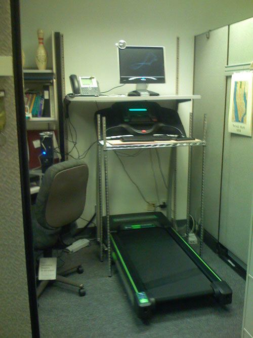 Treadmill desk