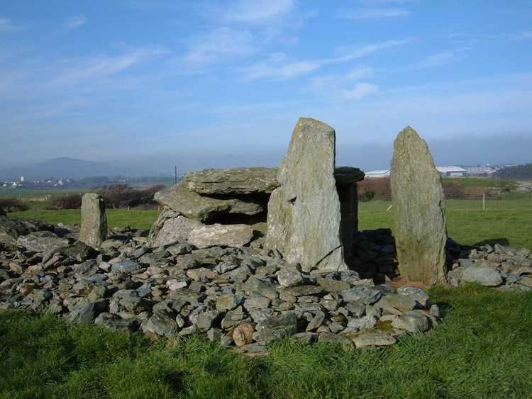 Trefignath Trefignath Burial Chamber on Anglesey an ancient monument on the