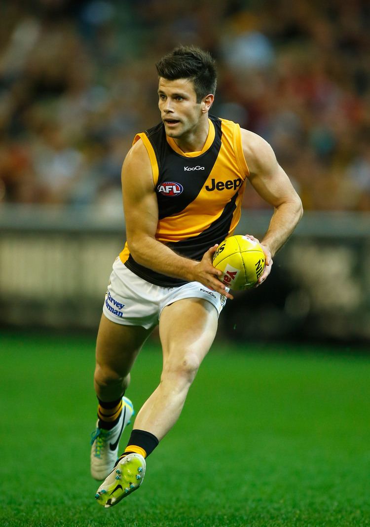Trent Cotchin Pain won39t slow Trent Cotchin as he leads from the front