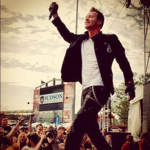 Trevor McNevan 37 best thousand foot krutch images on Pinterest Thousand foot