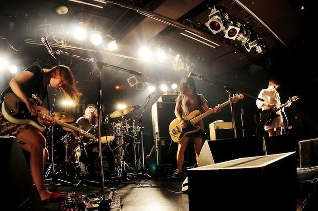 Tricot (band) Girl Power tricot Live In Singapore Editorial Bandwagon Live