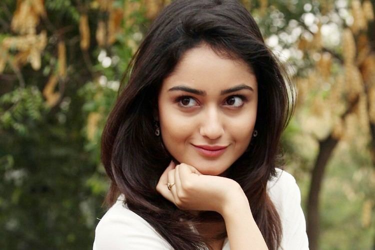 Tridha Choudhury Dahleez actress Tridha Choudhury raises the temperature in Goa see