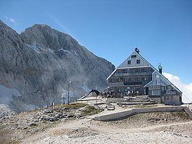 Triglav Lodge at Kredarica httpsuploadwikimediaorgwikipediacommonsthu