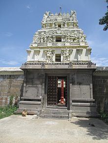 Trilokyanatha Temple httpsuploadwikimediaorgwikipediacommonsthu