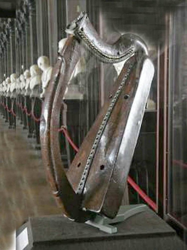 Trinity College Harp
