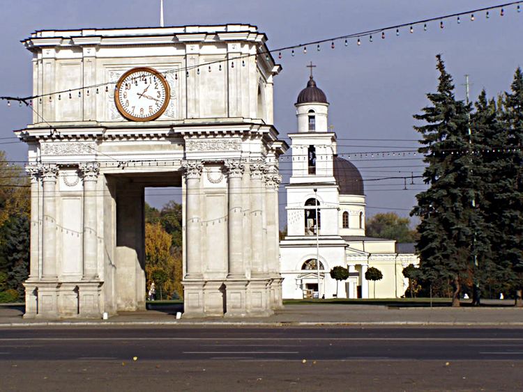 Triumphal arch, Chișinău